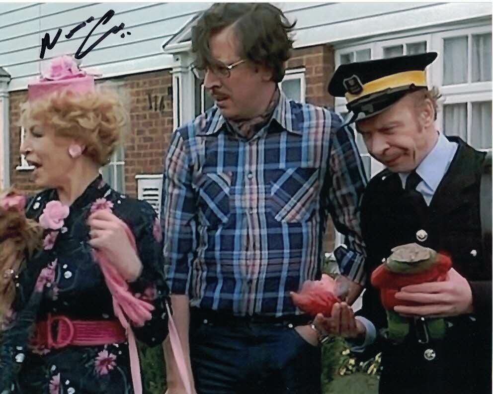 NORMAN ESHLEY - Jeffrey Fourmile in George & Mildred hand signed 10 x8 Photo Poster painting