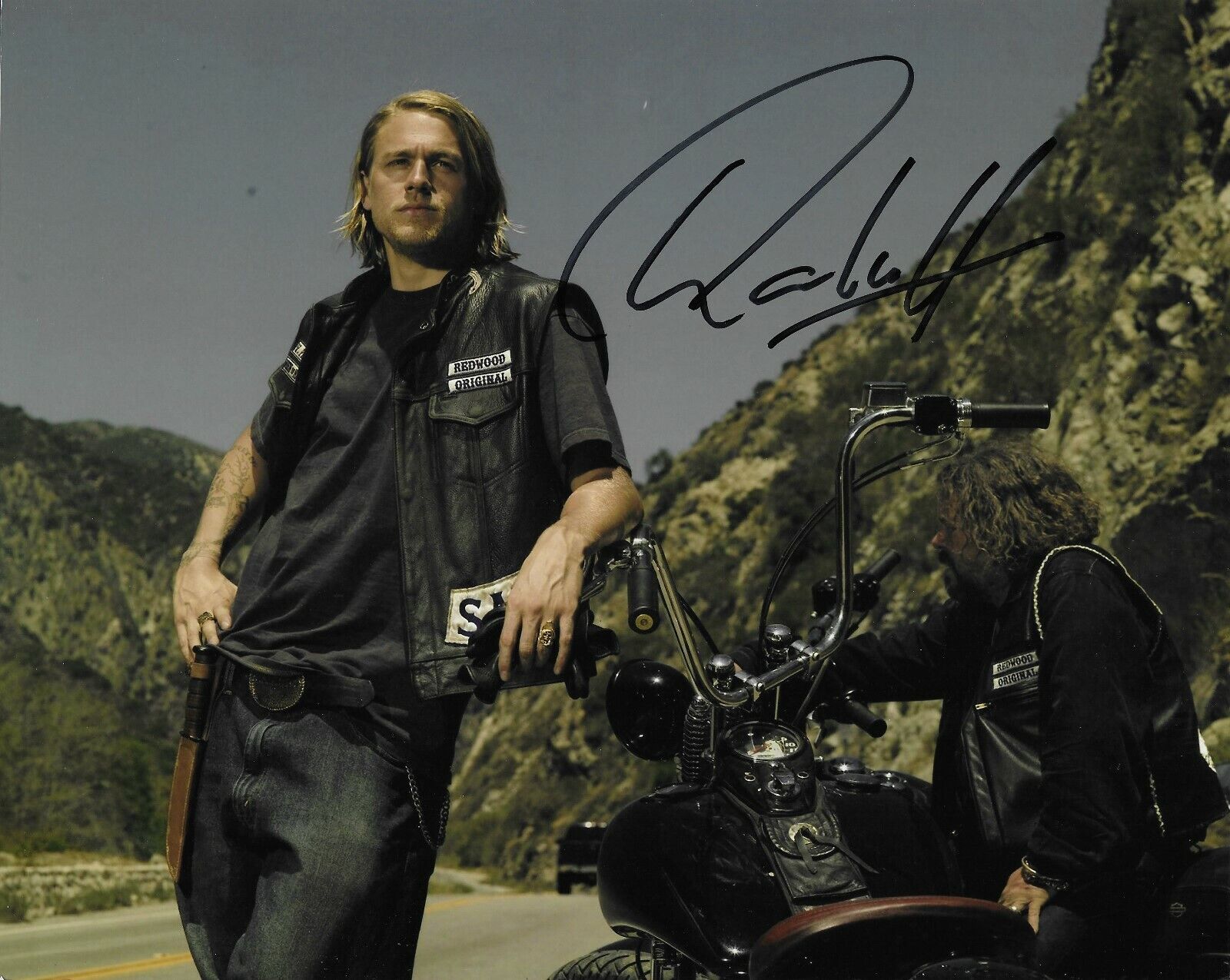 Charlie Hunnam Sons Of Anarchy autographed Photo Poster painting signed 8x10 #14 Jax Teller