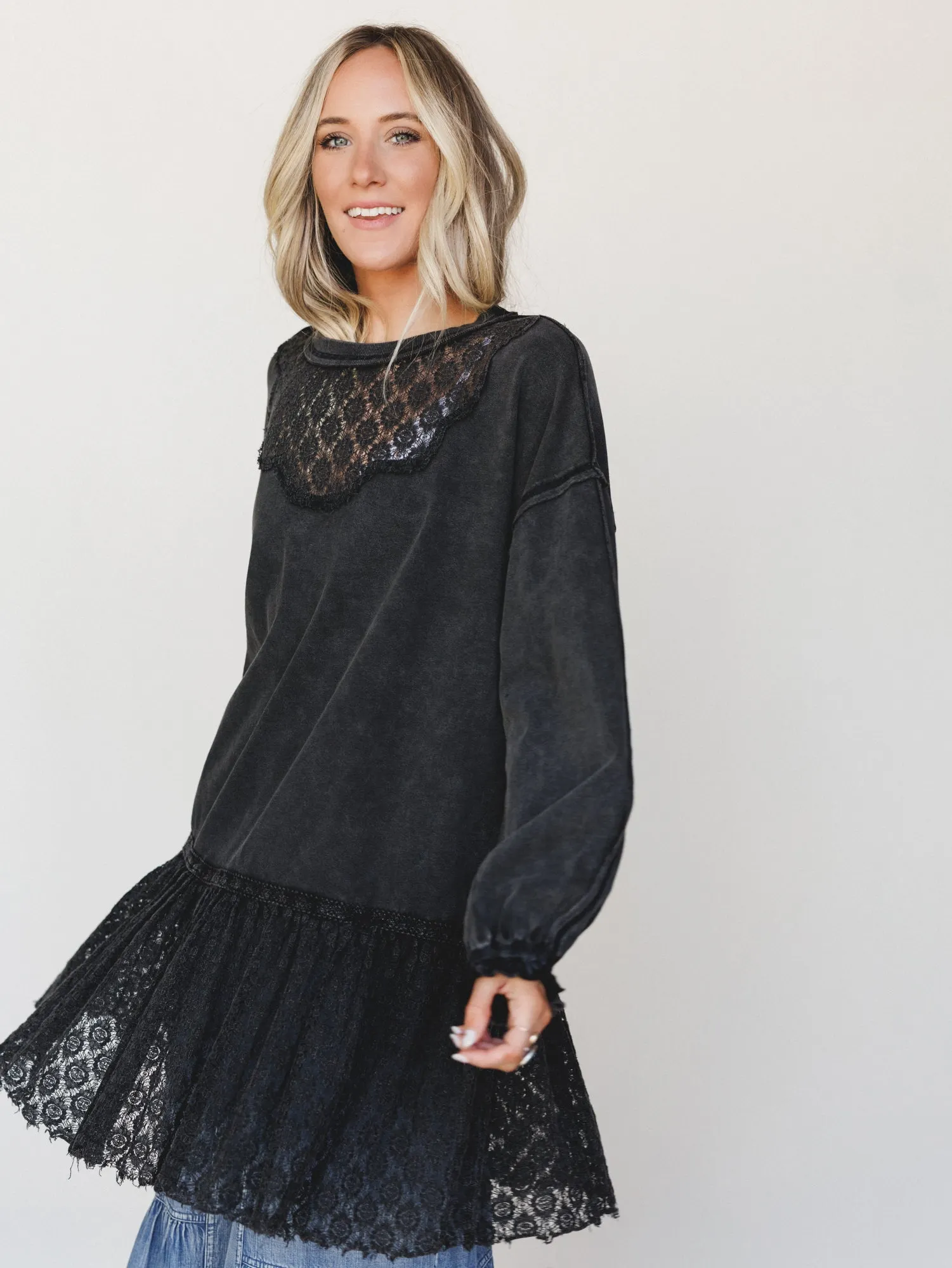 Spring Lily Tunic - Black