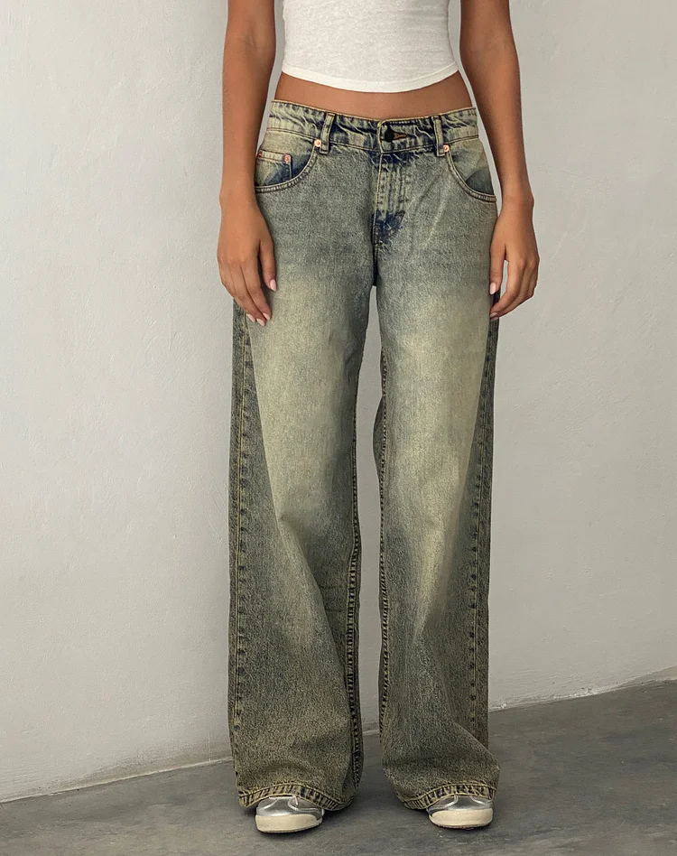 Roomy Extra Wide Low Rise Jeans in Extreme Light Blue Wash