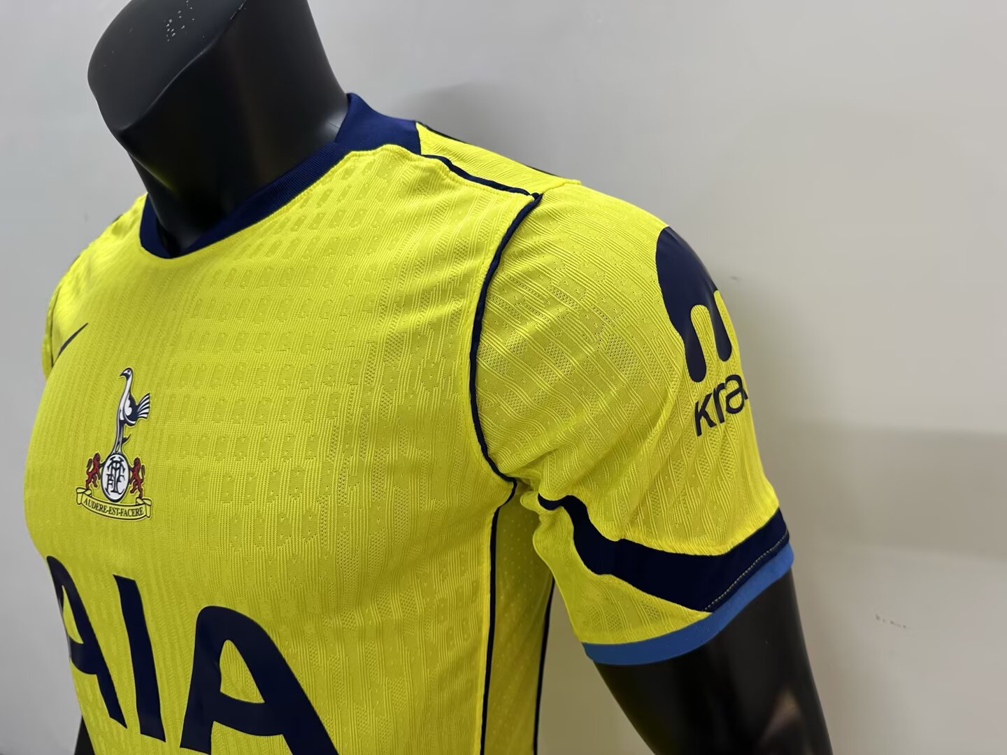 25/26 Tottenham Third Away Player Version Men's Football T-Shirt 1:1 Thai Quality