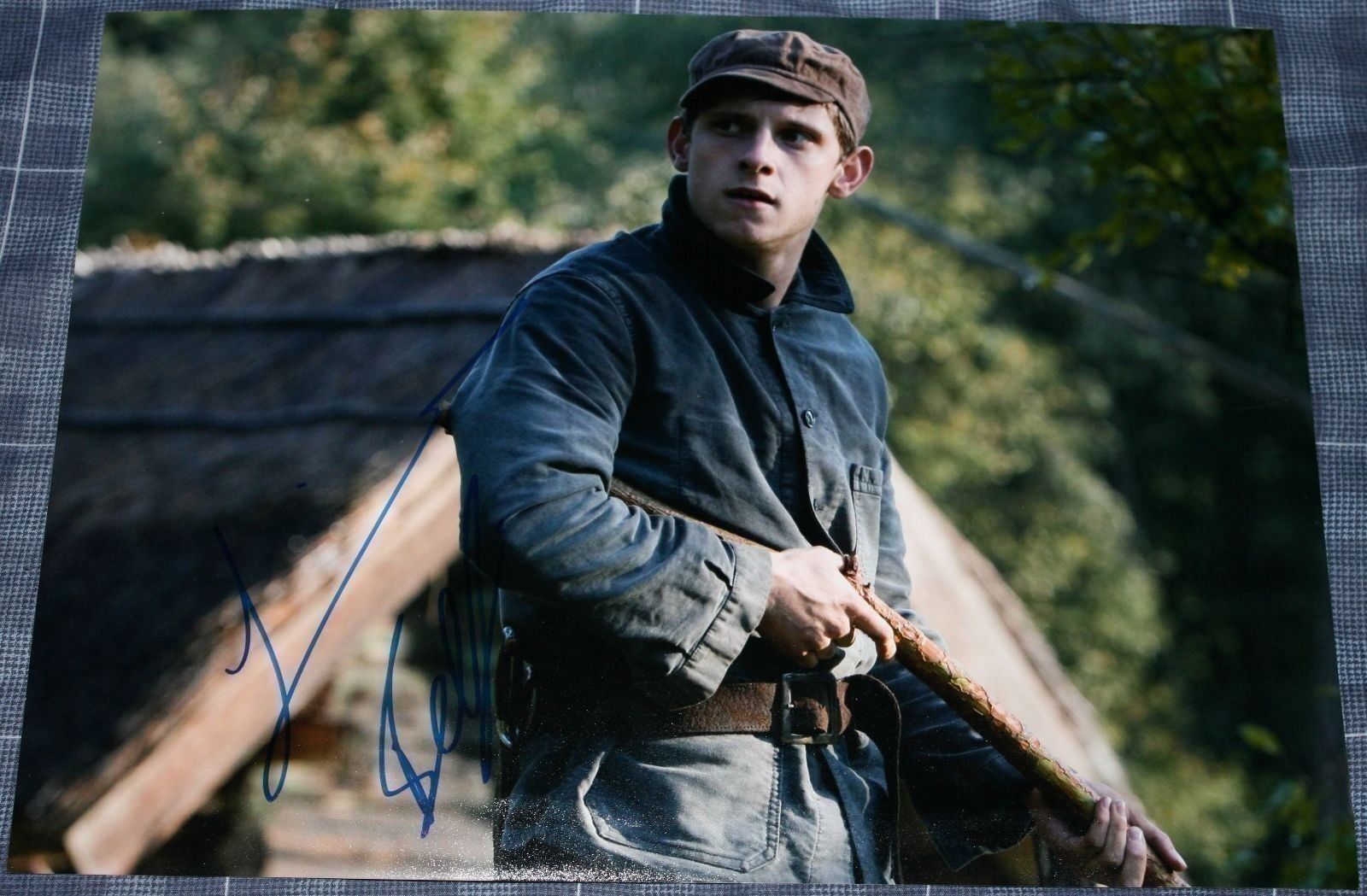 Jamie Bell Autograph DEFIANCE Signed 16x12 Photo Poster painting AFTAL [2609]