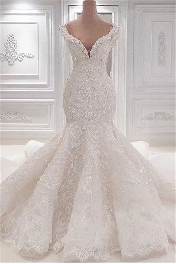Glamorous Ruffles Floor-length V-neck Mermaid Wedding Dress With Appliques Lace | Ballbellas Ballbellas
