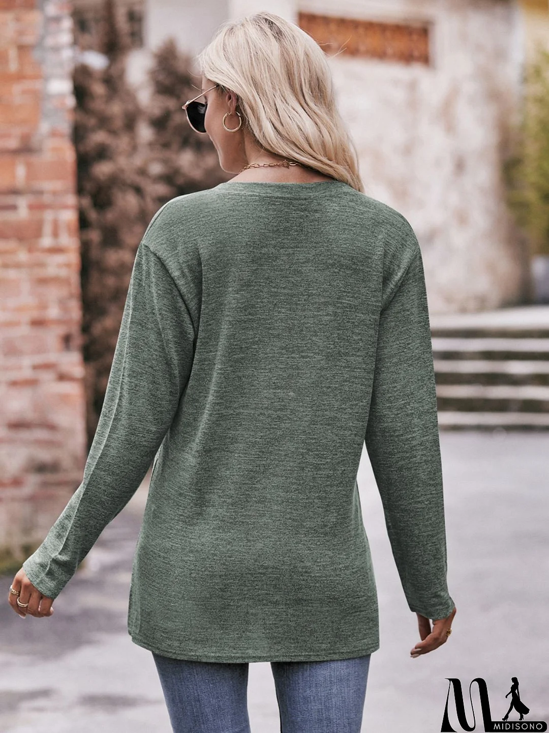 MidiSono - Chic and Versatile Tank top