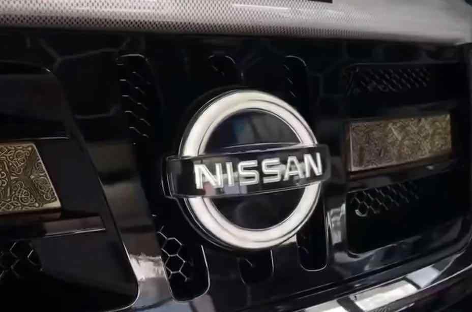 LED Flowing Front Grille Emblem Logo For Nissan Patrol Y62 Armada 2013-2020 voiturehub dxncar
