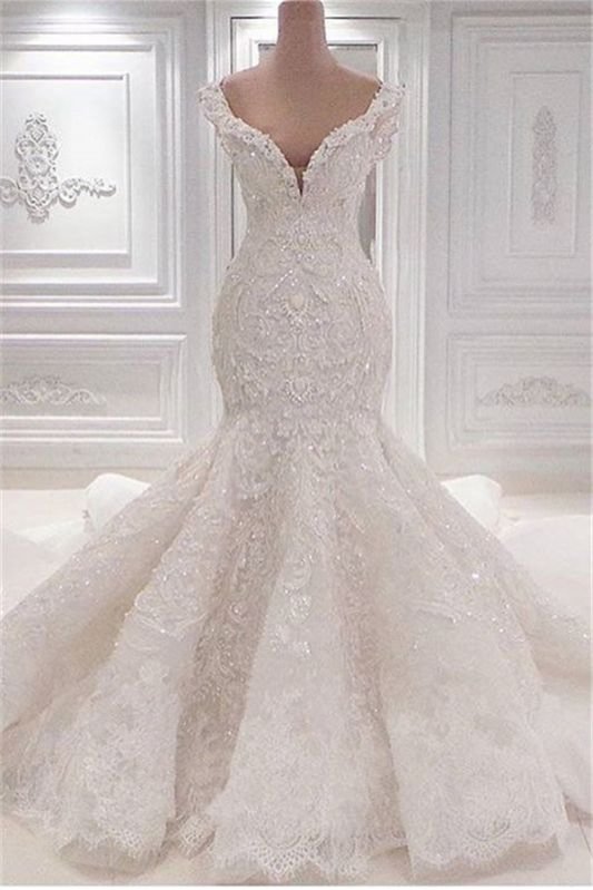 Luxuriöses schulterfreies V-Ausschnitt Brautkleid im Meerjungfrau-Stil mit Spitzenapplikationen PD0989 Lunass