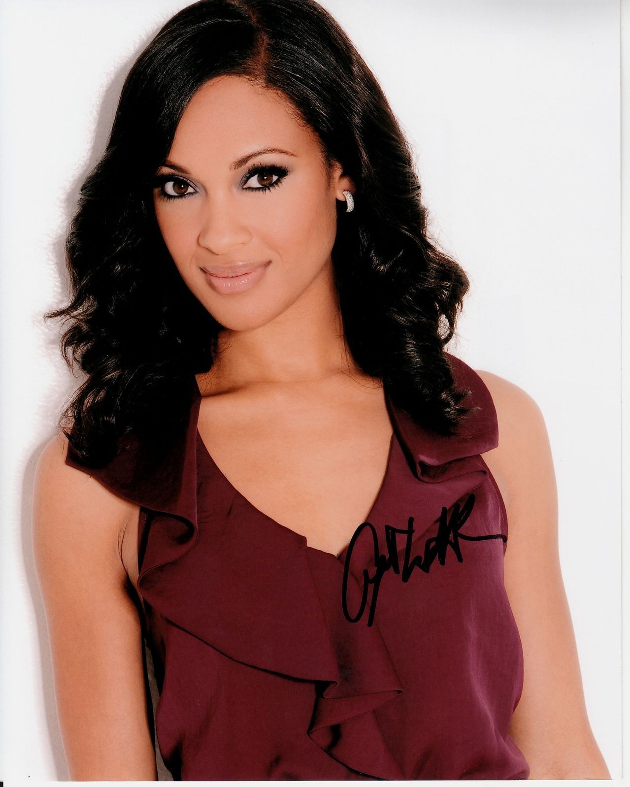 CYNTHIA ADDAI-ROBINSON hand-signed BEAUTIFUL 8x10 COLOR PORTRAIT w/ uacc rd COA