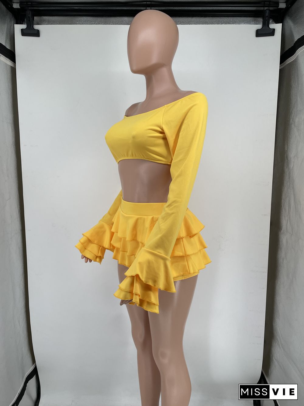 Sexy Off Shoulder Crop Tops Ruffle Mini Skirt Sets