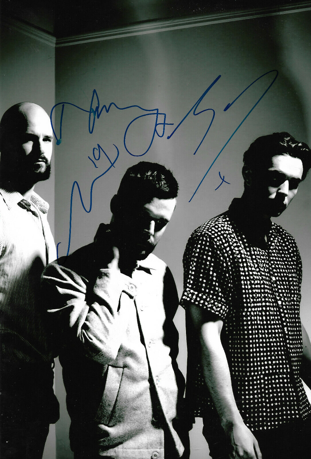 White Lies signed 8x12 inch Photo Poster painting autographs