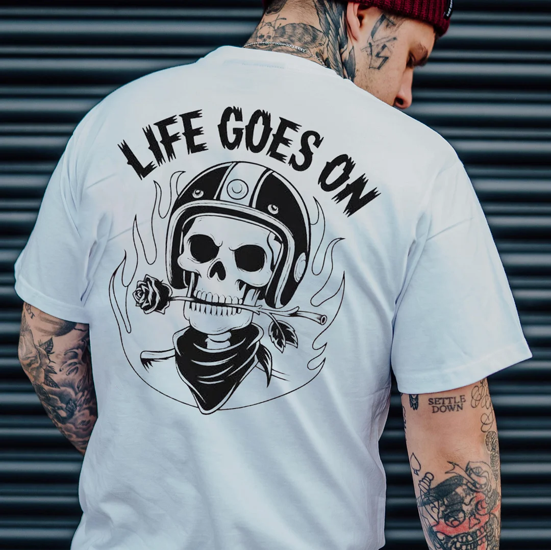 LIFE GOES ON Helmet Skull Print Men's T-shirt