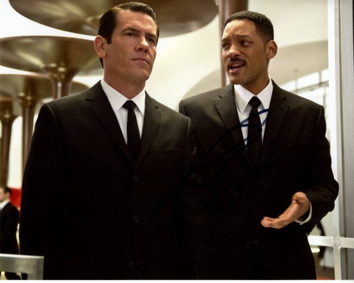 JOSH BROLIN signed autographed MEN IN BLACK 3 w/ WILL SMITH Photo Poster painting