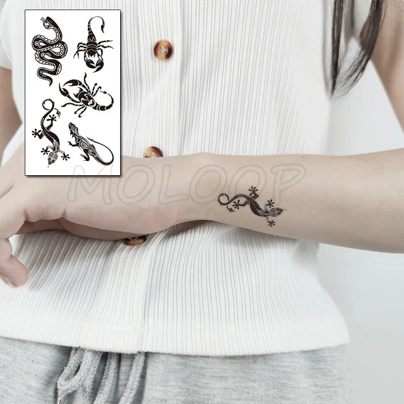 Water Transfer Tattoo Sexy Running Horse Anime Tattoo Body Art Waterproof Temporary Fake Flash Tattoo for Man Woman 10.5*6cm