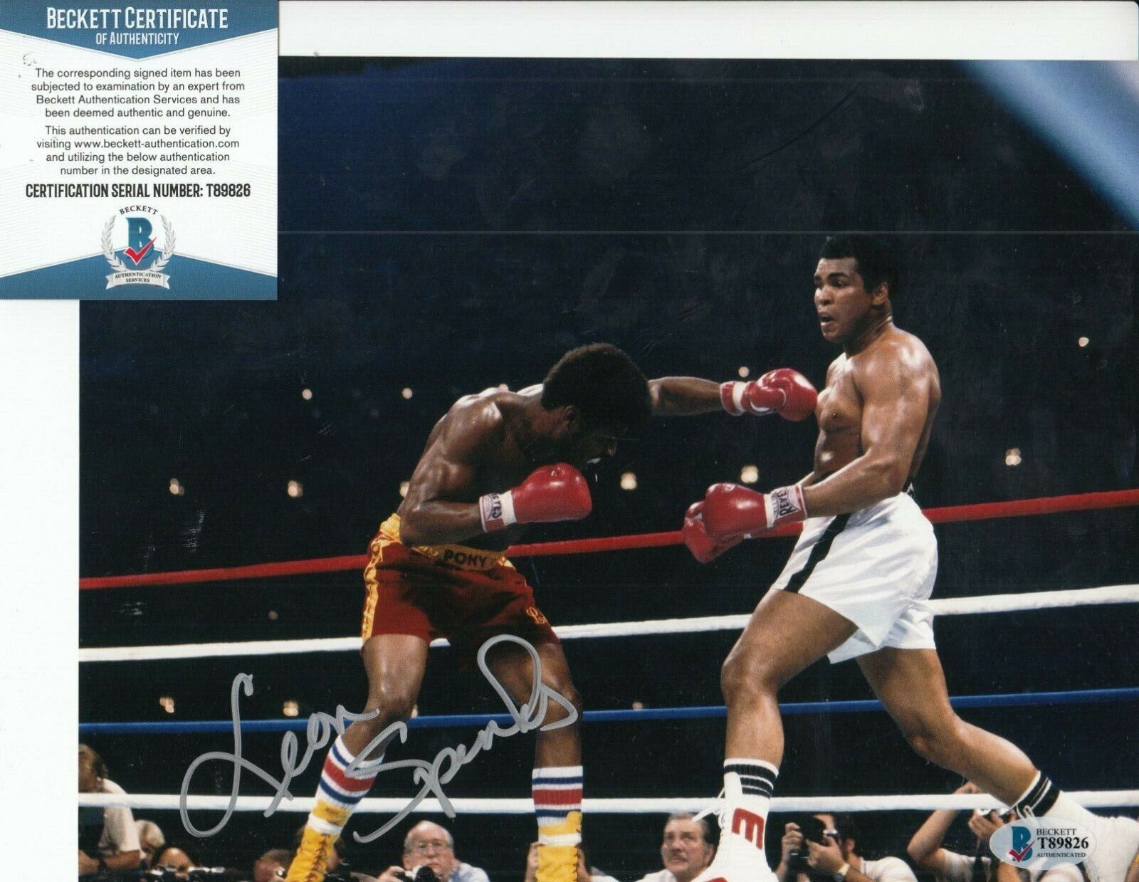 LEON SPINKS signed (BOXING) WORLD HEAVYWEIGHT CHAMP 8X10 BECKETT BAS T89826