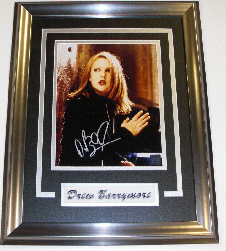 Drew Barrymore Signed - Autographed Duplex 8x10 inch Photo Poster painting - Custom FRAME