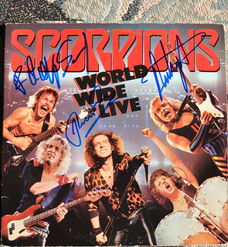 SCORPIONS SIGNED ALBUM X3 World Wide Live Rudolf Schenker, Klaus Meine, Matthias Jabs wcoa