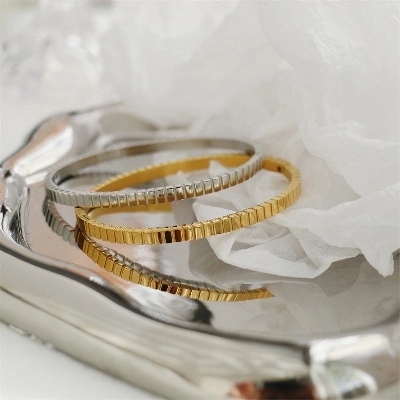 Basic Retro Solid Color Titanium Steel Bangle