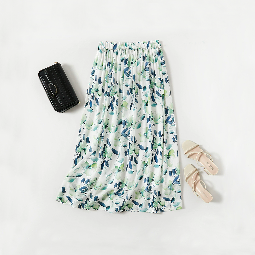 Delicate Silk Skirt with Floral Prints for Resort Hotel Leisure REAL SILK LIFE