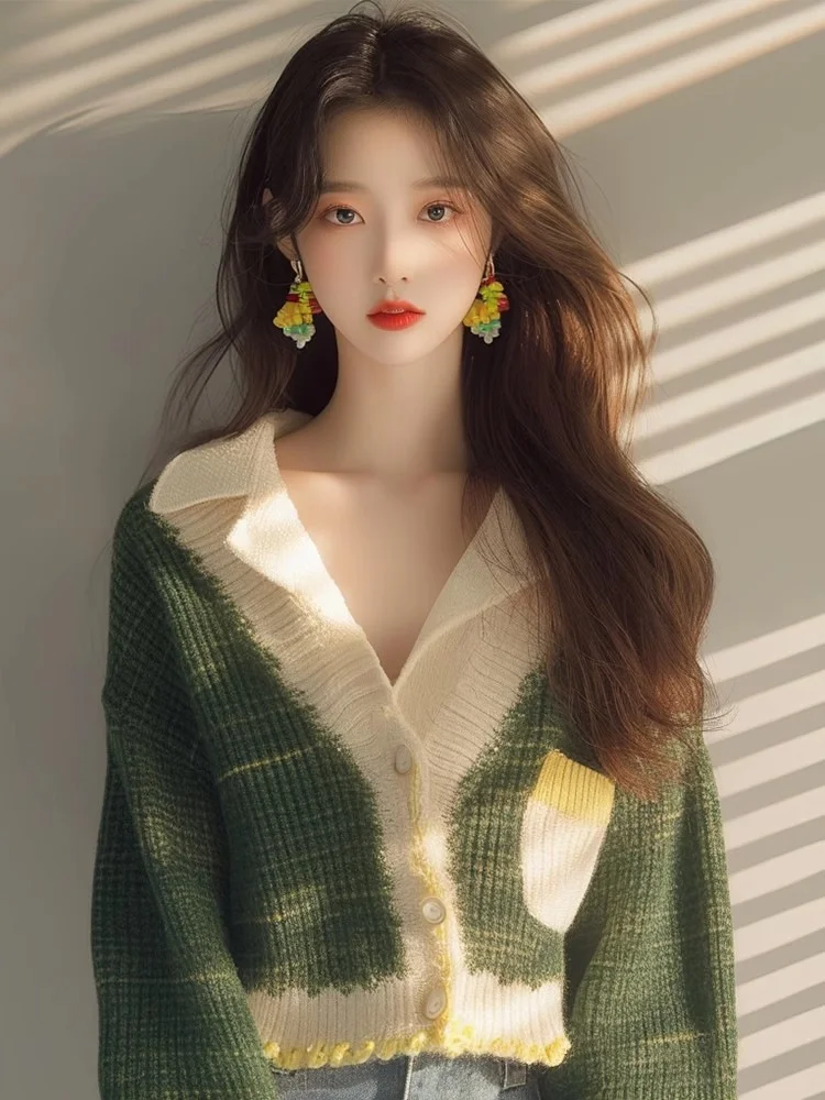 Athvotar Athvotar Year's Popular Beautiful Little Shirt Small Man Fashionable Loose Thin Green V Collar Knit Long Sleeve Open Shirt Woman