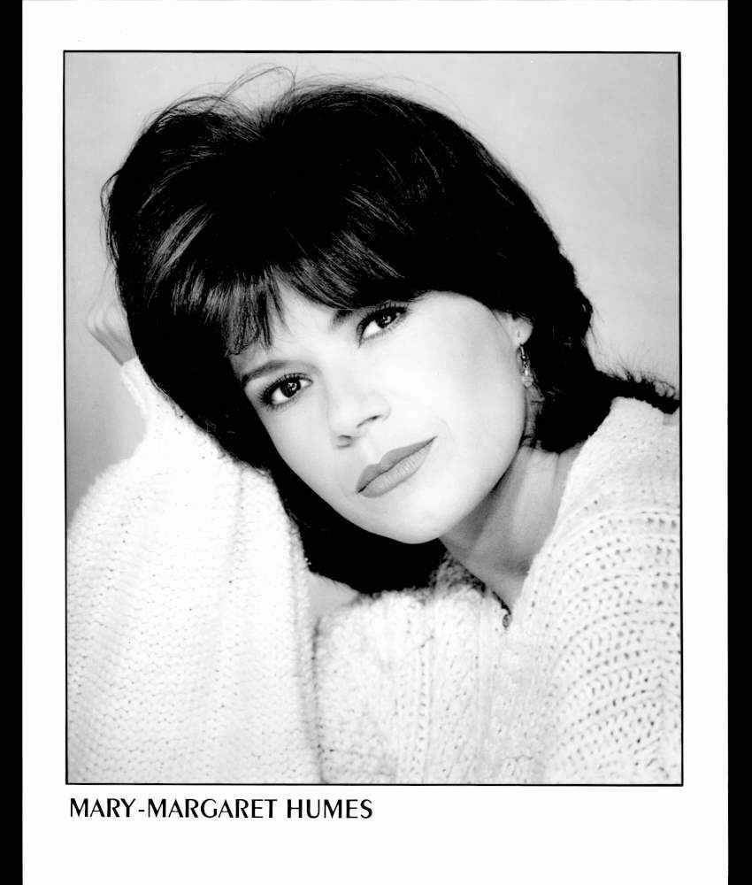 MARY-MARGARET HUMES - 8x10 Headshot Photo Poster painting w/ Resume - DAWSON'S CRK