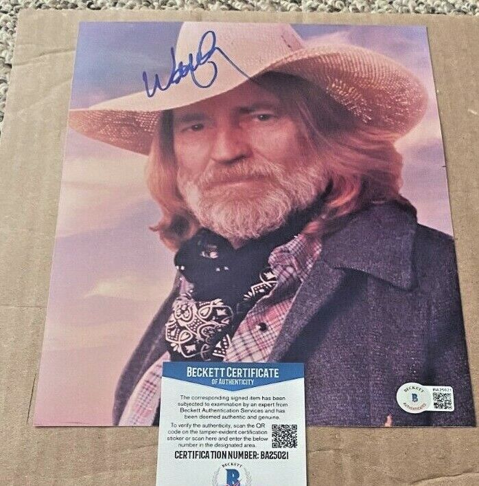 WILLIE NELSON SIGNED COUNTRY MUSIC 8X10 Photo Poster painting BECKETT CERTIFIED BAS #6