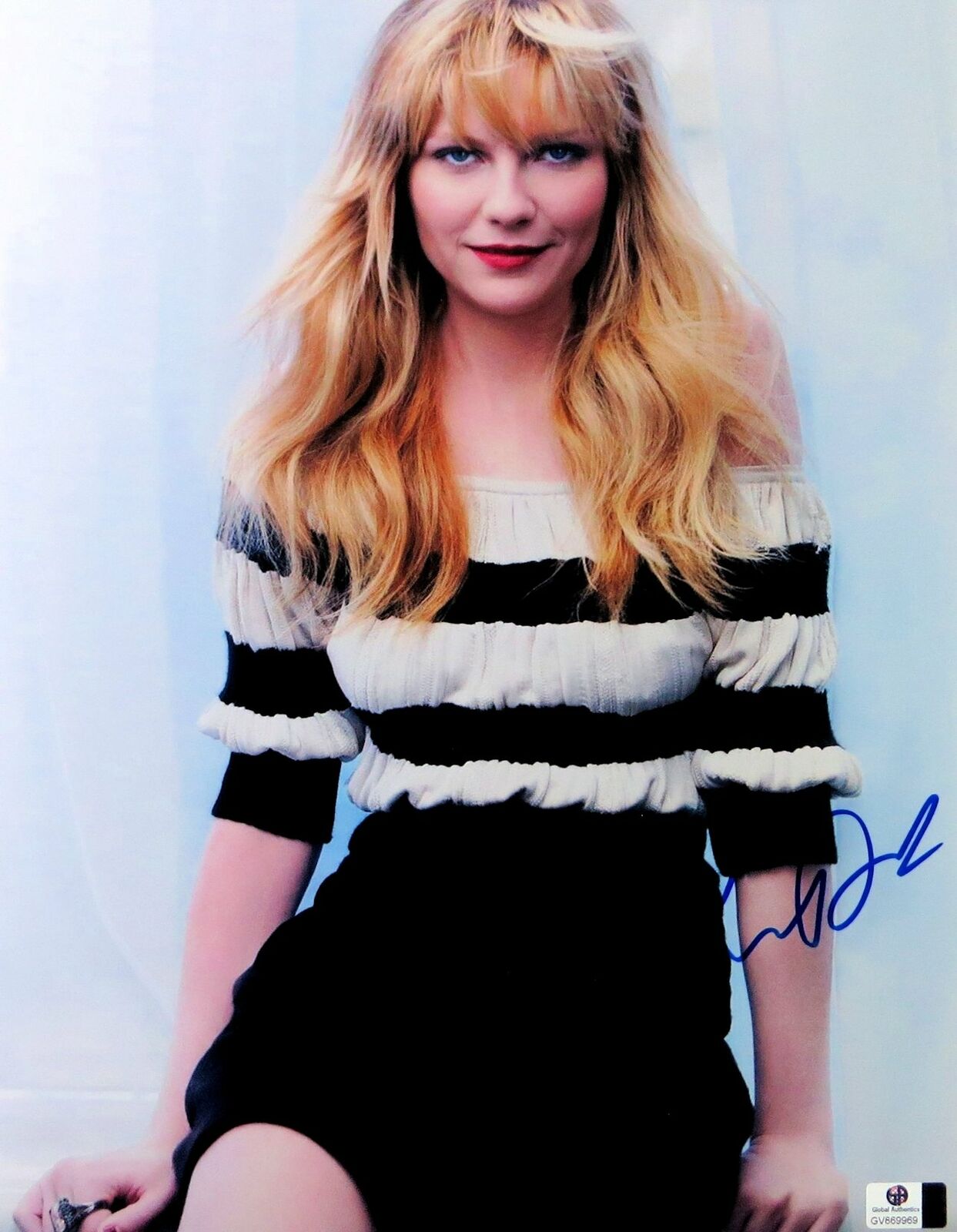 Kirsten Dunst Signed Autographed 11X14 Photo Poster painting Gorgeous Wavy Hair Sexy GV869969