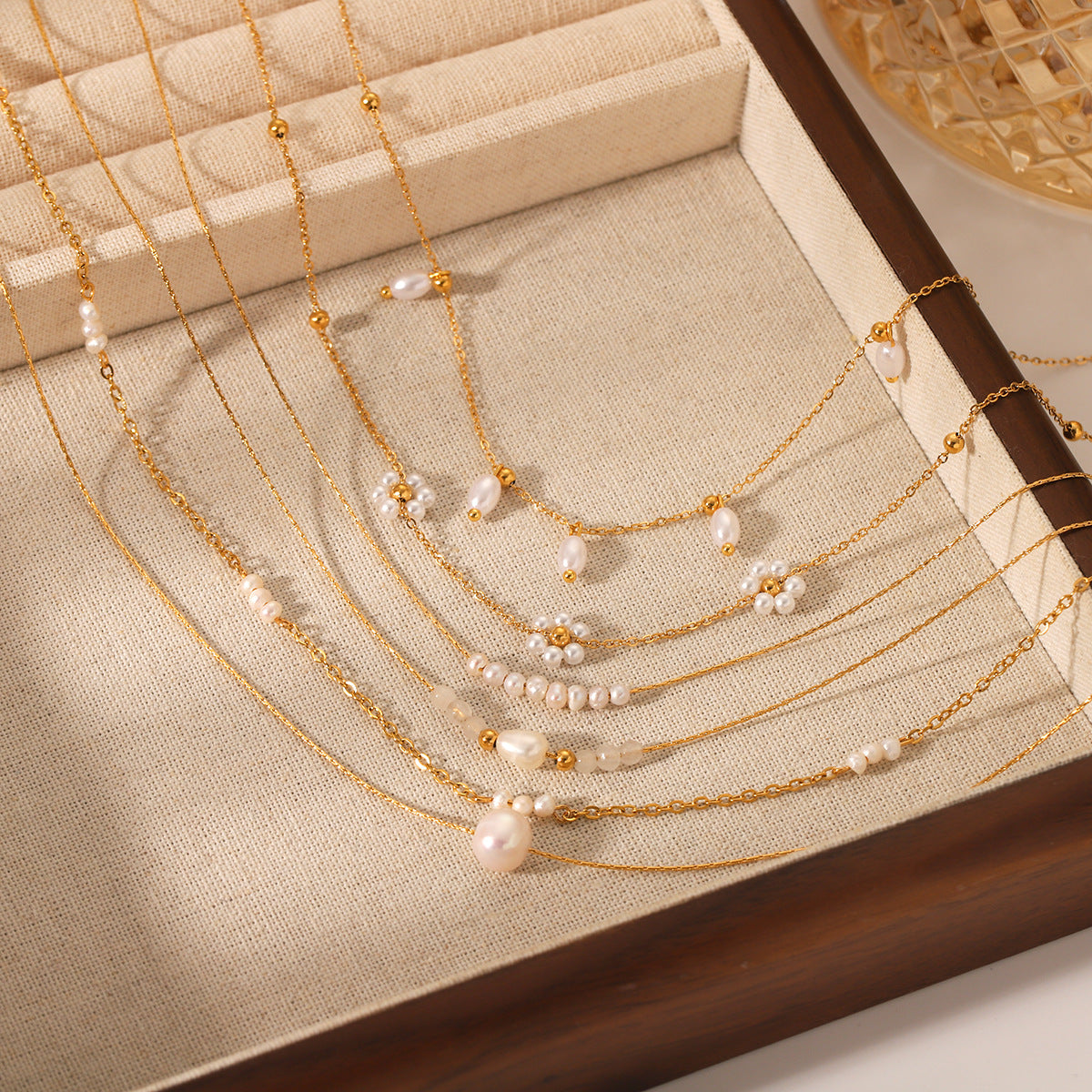 French Retro Freshwater Pearl Necklace Female Beaded Stainless Steel Clavicle Chain Titanium Steel Necklace