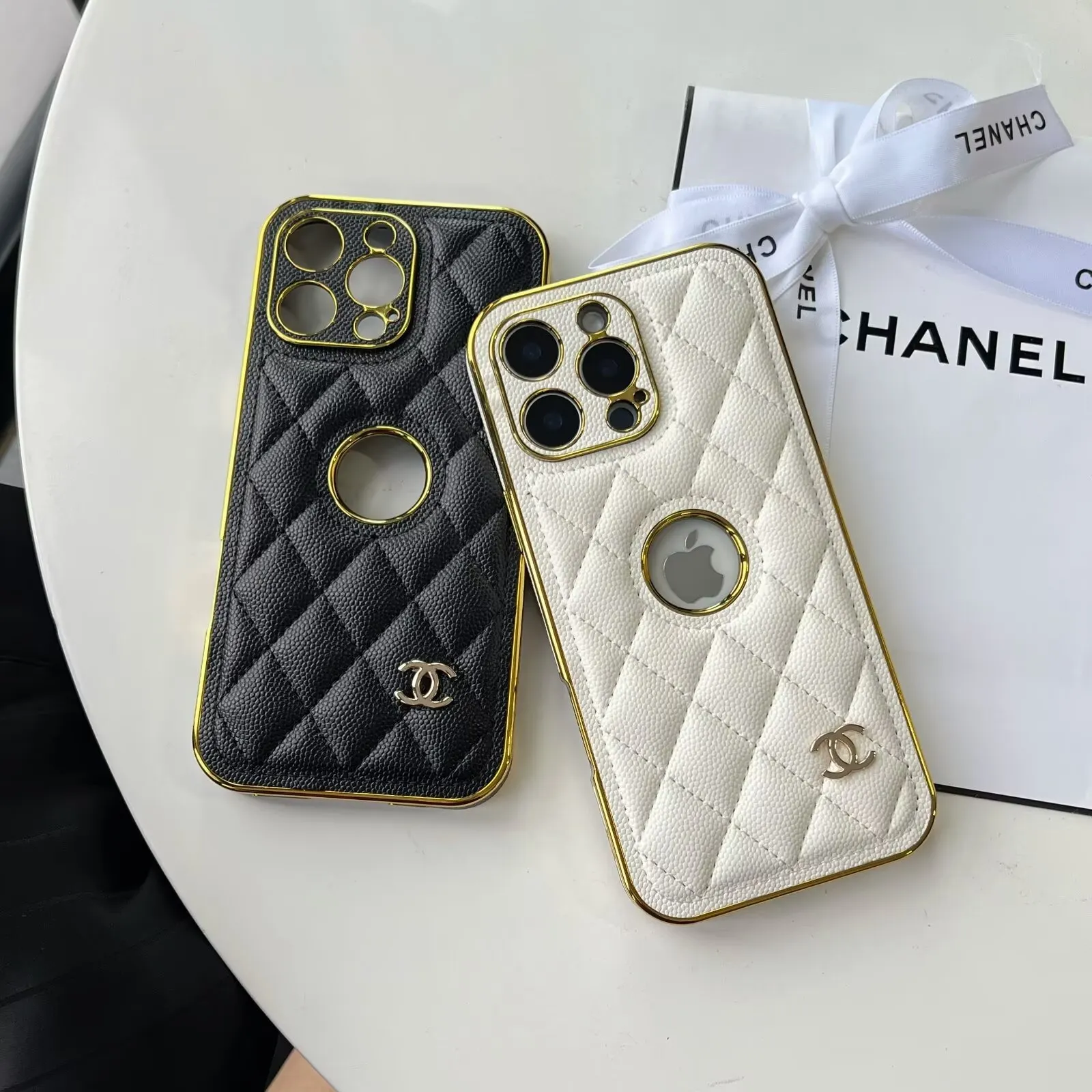 Luxury Chanel Diamond Quilted Lambskin Small Monogram Metal Label Apple iPhone Case