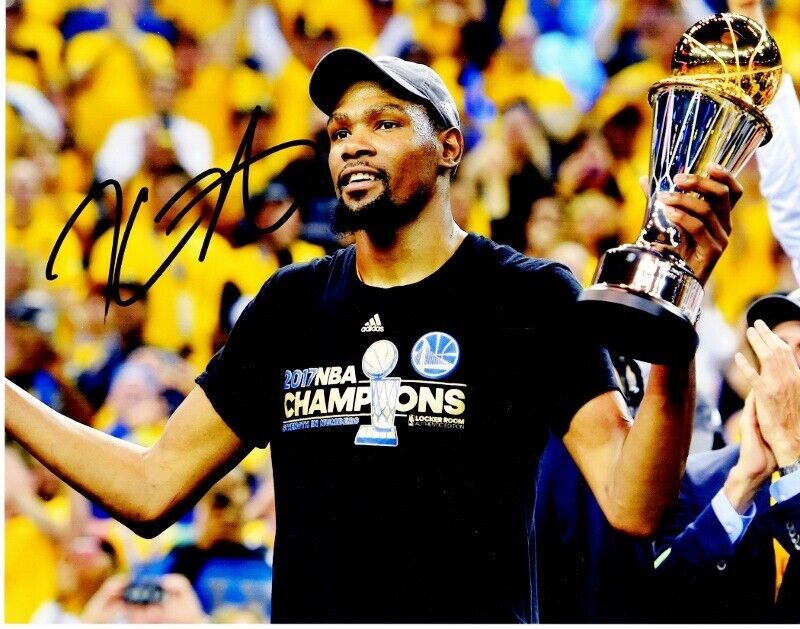 Kevin Durant Signed - Autographed Golden State Warriors Champion 11x14 Photo Poster painting