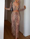 Sexy Tiger Print V-Neck Ring Long Sleeve Top&High-Waisted Skirt Vacation Suit