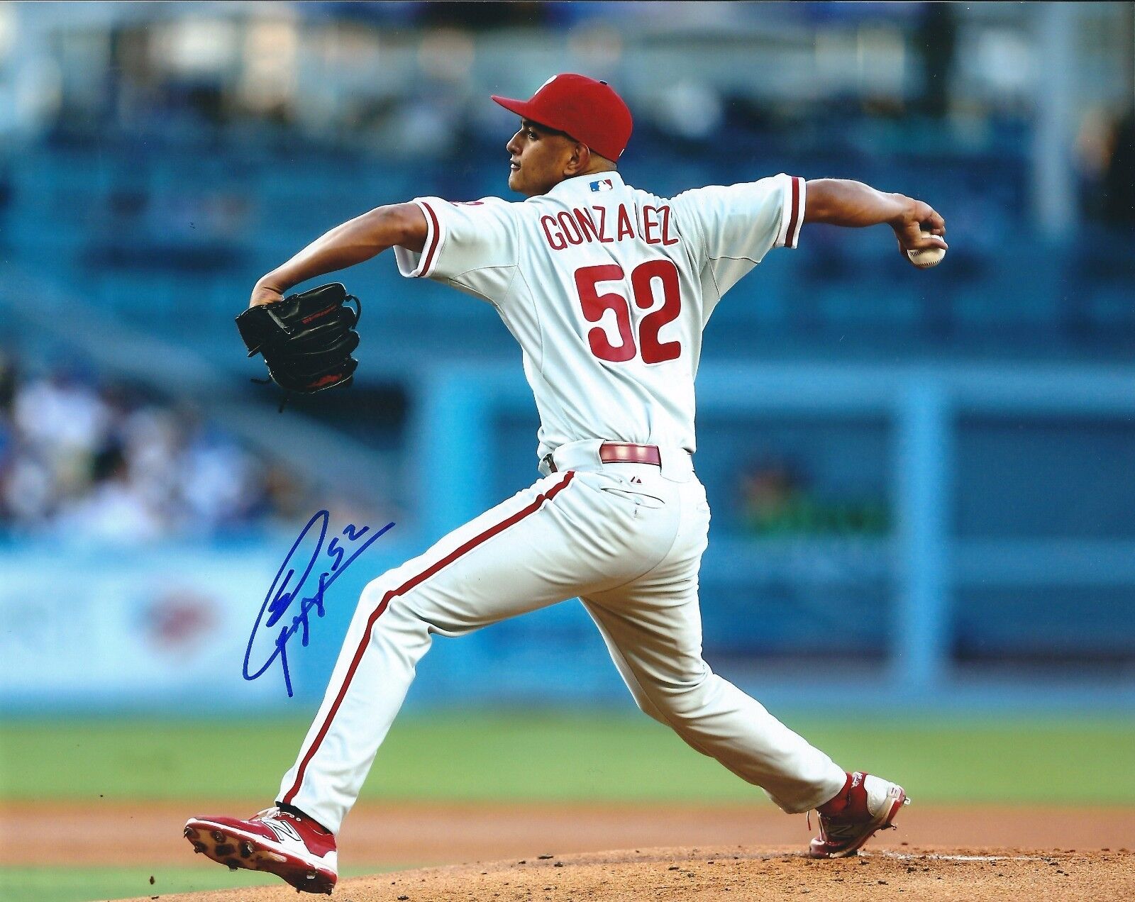 Autographed 8x10 SEVERINO GONZALEZ Philadelphia Phillies Photo Poster painting - COA