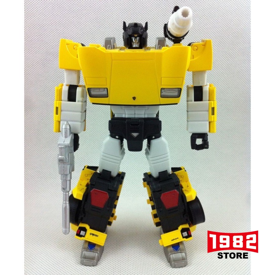 Transformers Masterpiece MP-12T Tigertrack Autobots - Posable Action Figure with Sports Car Conversion Mode, Kids-Friendly Gift & Premium Collectible Toy for Transformers Enthusiasts