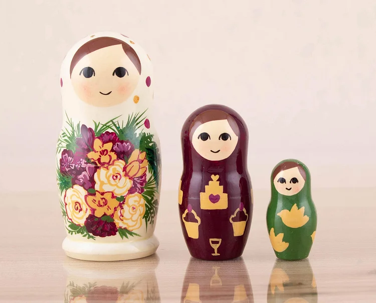  Matryoshka white and pink Bride with a bouquet - RSDP-Rebornbabypuppen-Rebornbabypuppen.de