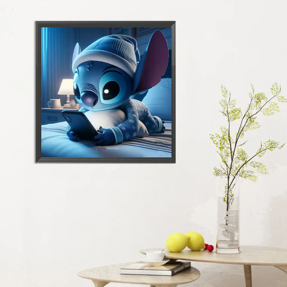 Diamond Painting - Full Round Drill - Stitch Playing Phone(Canvas|30*30cm)