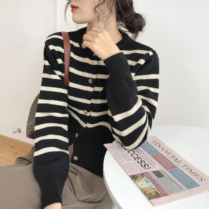 Churchf Churchf East Gate Stripe Sweater Coat Female Cardigan Loose New Style Lazy Wind Spring And Autumn Outfit Outside Build Sweater Female