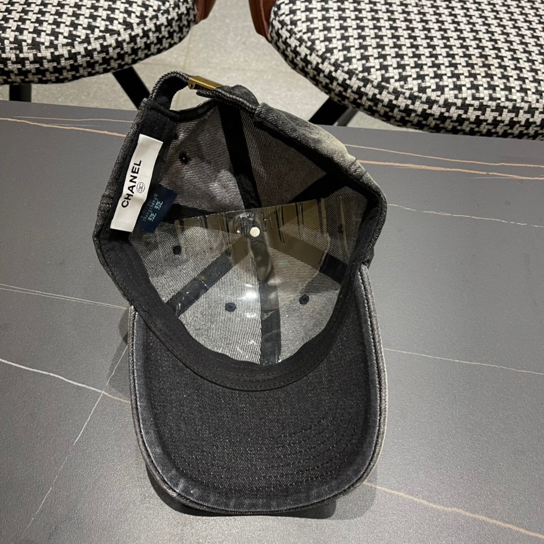 De6692aea6cd7450a651616d12626b31