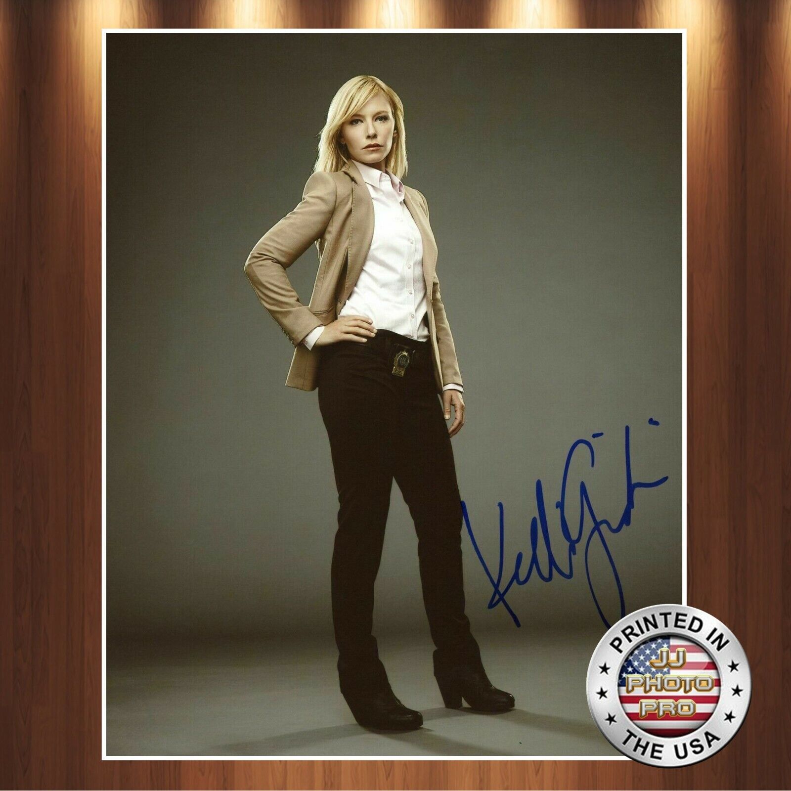 Kelli Giddish Autographed Signed 8x10 Photo Poster painting (Law and Order SVU) REPRINT