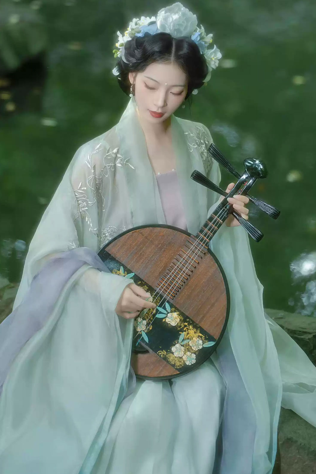 Song dynasty hanfu Green hanfu dress Embroidered Wide Sleeve Shirt - daise 黛色 Stupa Stones