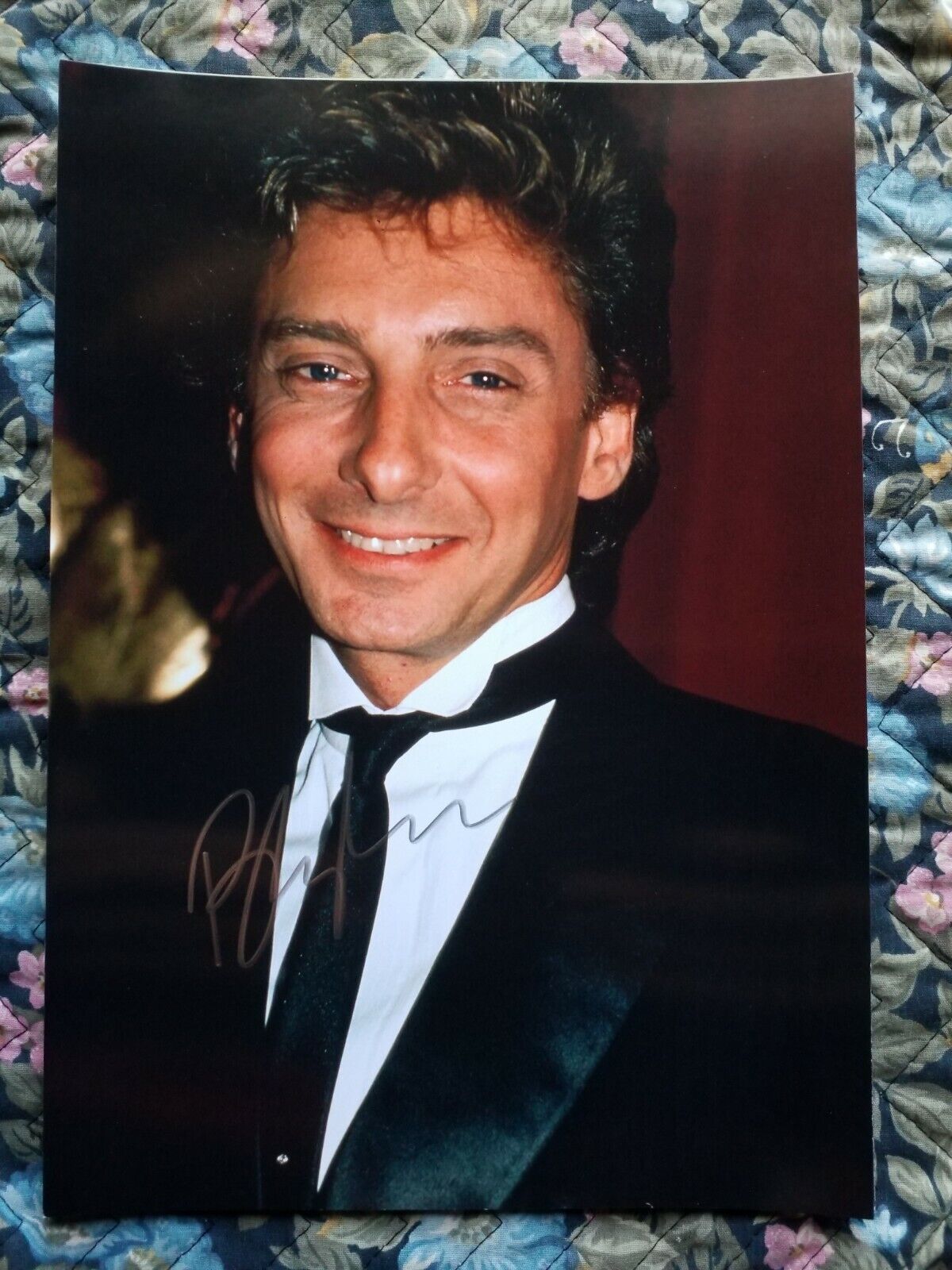 Barry Manilow Authentic Signed Autographed 8.2 x 11.5 Photo Poster paintinggraph