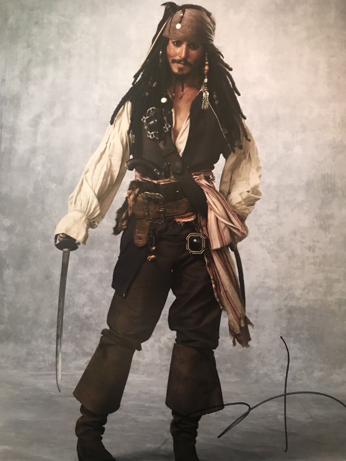 Johnny Depp Signed Pirates Of The Caribbean 16x12 Photo Poster painting AFTAL *RUSHED SIGNATURE*