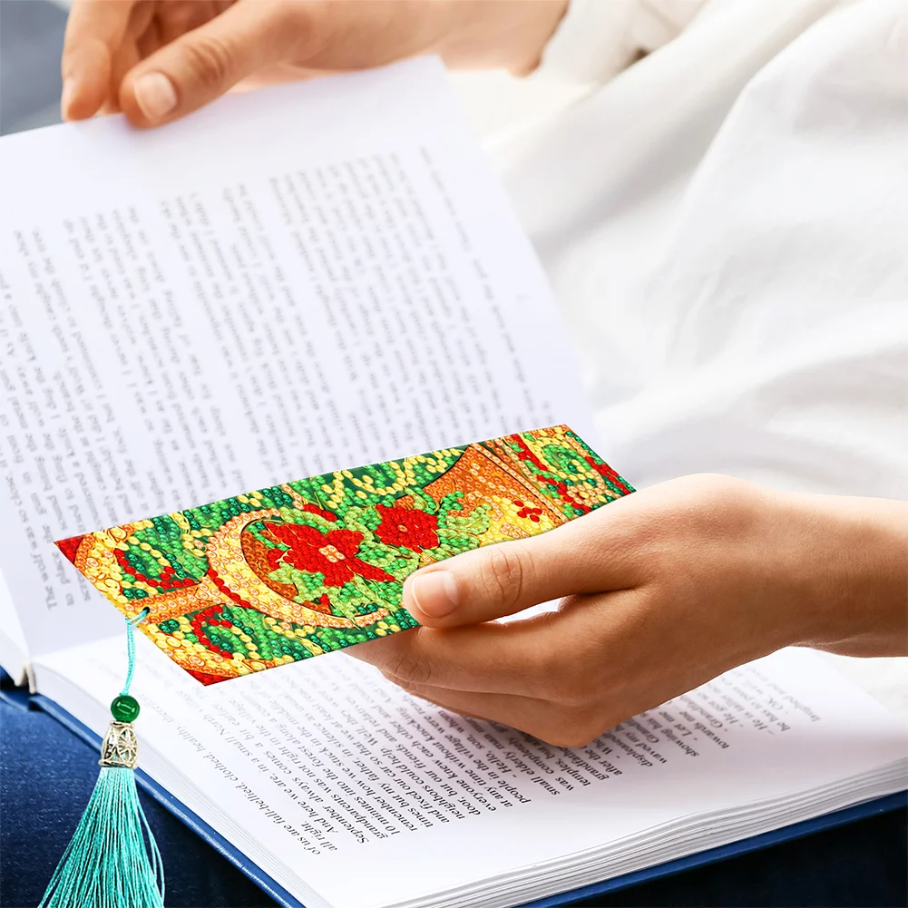 2pcs Christmas Special Shape Diamond Art Bookmarks Pendant Santa