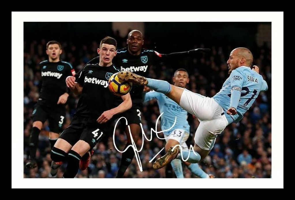 David Silva - Manchester City Autograph Signed & Framed Photo Poster painting 4