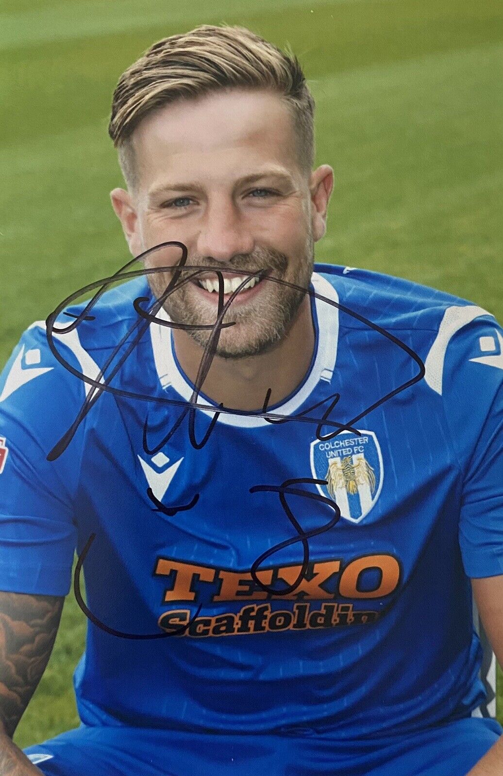 Harry Pell Genuine Hand Signed Colchester United 6X4 Photo Poster painting 2