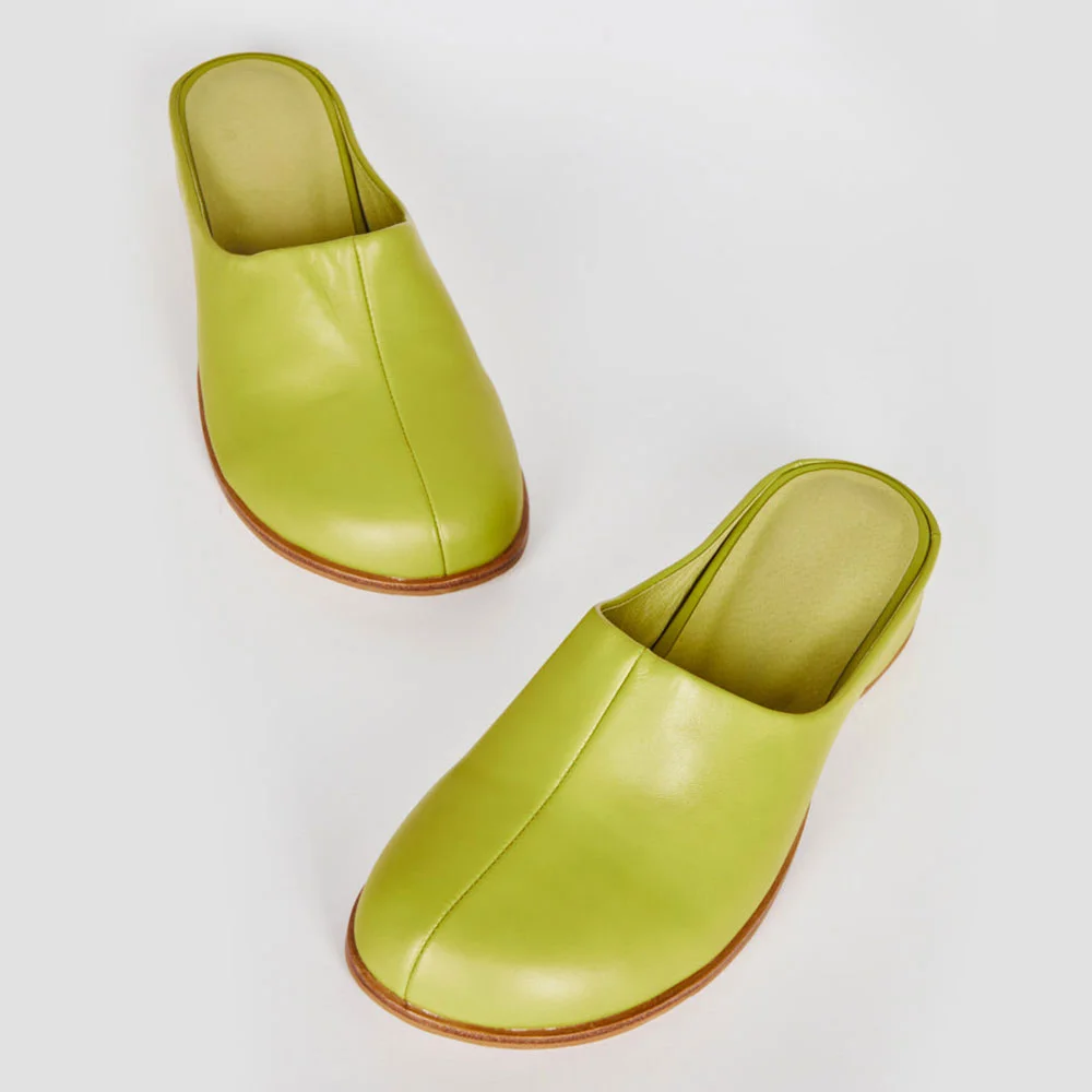 Women's Green Closed Round Toe Flat Backless Comfy Mules Shoes