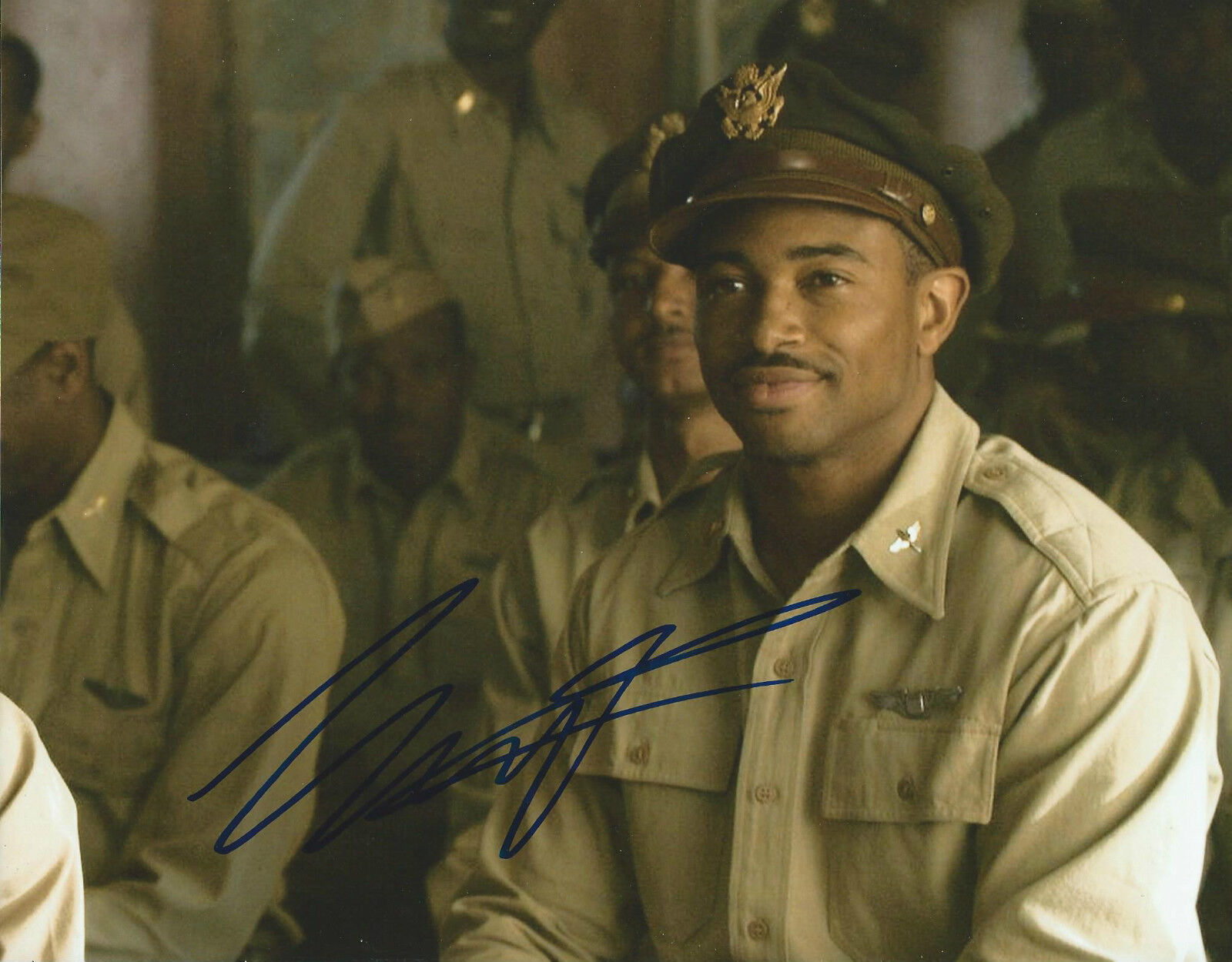 **GFA Red Tails Movie *MICHAEL B JORDAN* Signed 8x10 Photo Poster painting MH6 COA**