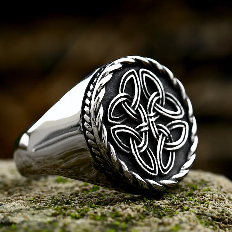 Celtic Knot Ring