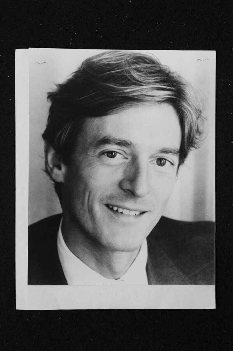 Nigel Havers - Photo Poster painting w/ Resume - Passage to India - Chariots of Fire