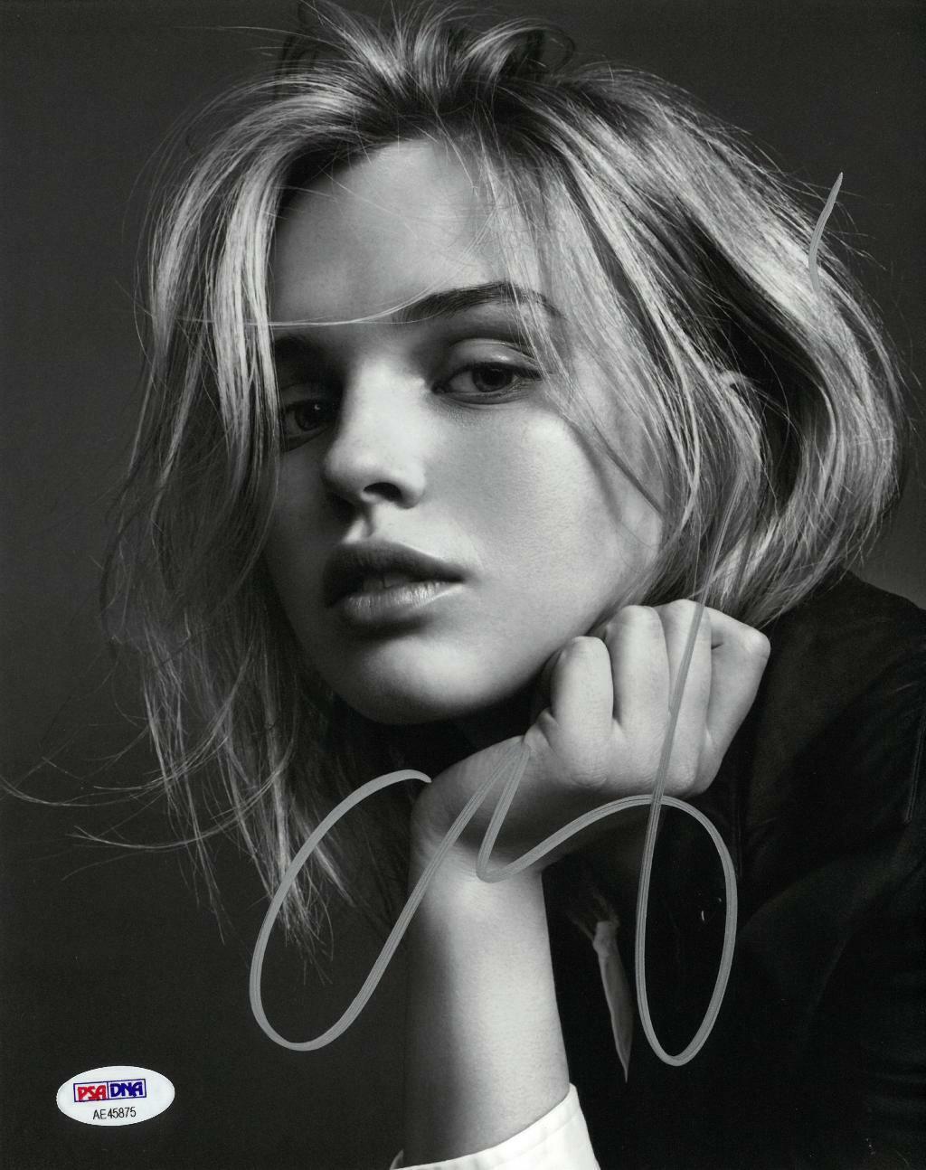 Odessa Young Signed Authentic Autographed 8x10 B/W Photo Poster painting PSA/DNA #AE45875