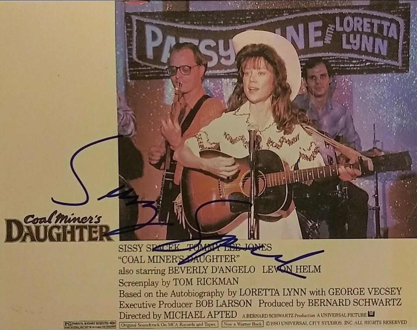 Sissy Spacek signed 8 x 10