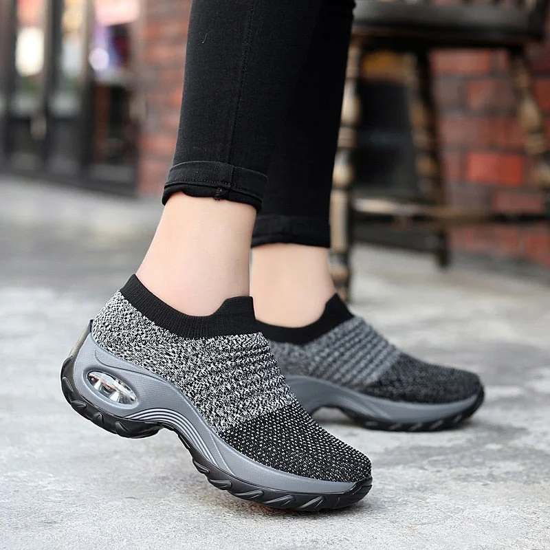 2020 Spring Women Sneakers Shoes Flat Slip on Platform Sneakers for Women Black Breathable Mesh Sock Sneakers Shoes