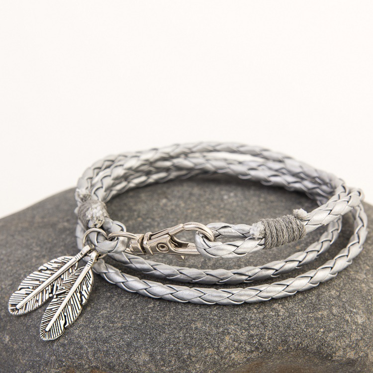 Hand-woven leaf multi-layer leather cord bracelet